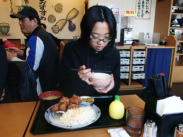 ひかりは鳥のから揚げ定食（７５０円）